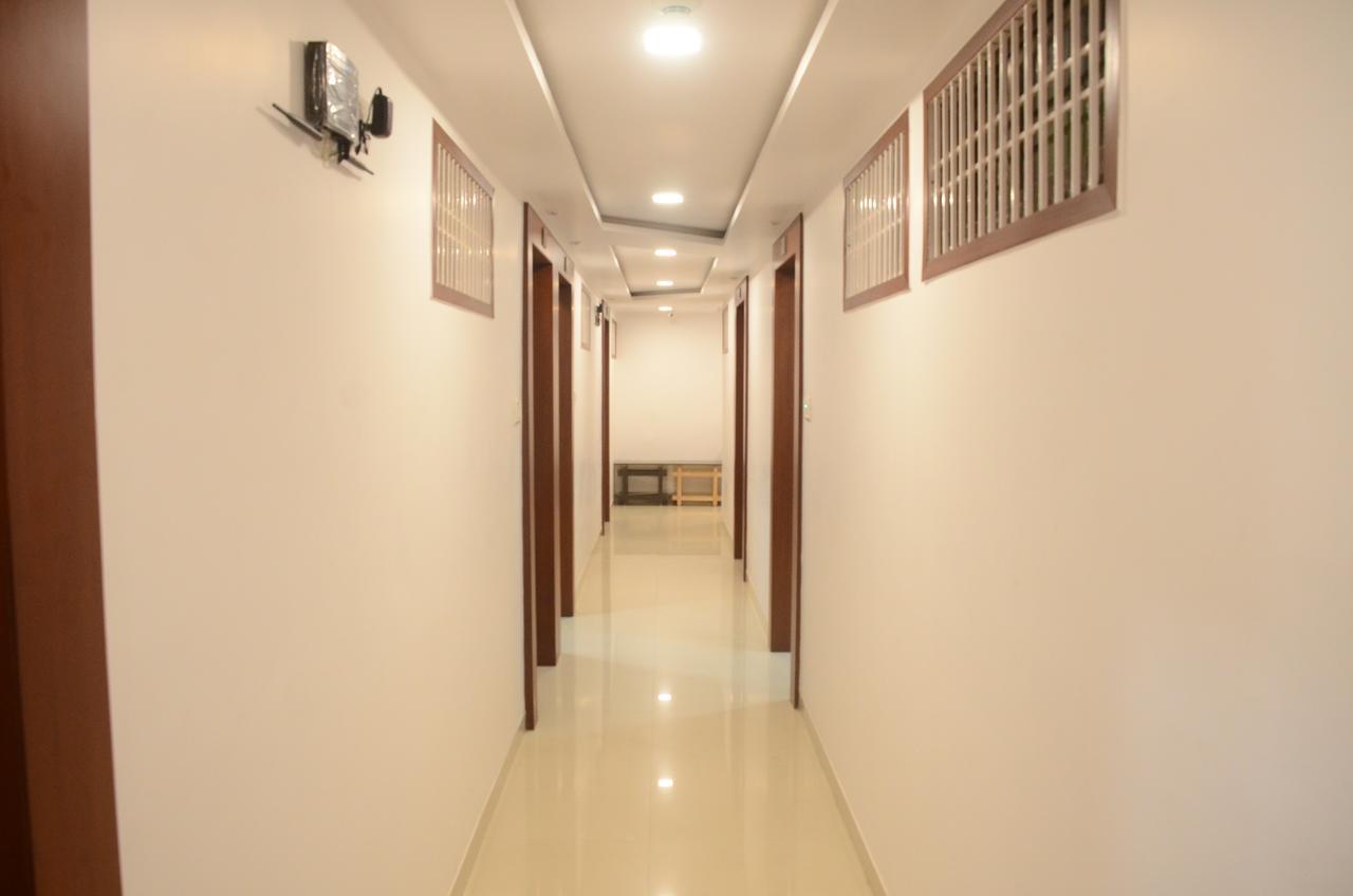 Hotel Ideal Vadodara Kültér fotó